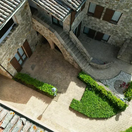 Antico Borgo Carceri & Wellness * Bevagna