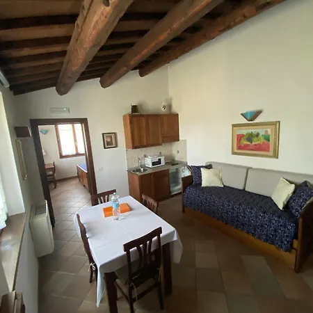 Antico Borgo Carceri & Wellness منزل ريفي